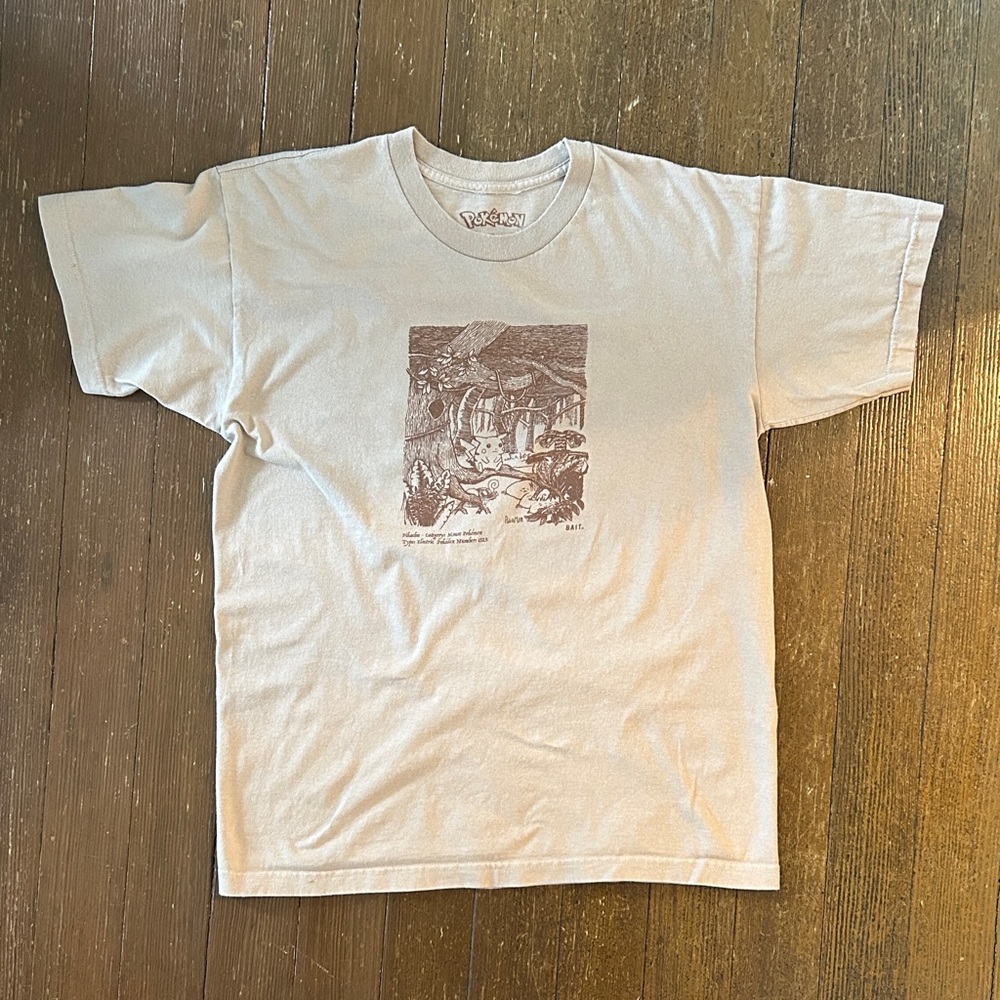Bait x Pokémon Griege TShirt - L